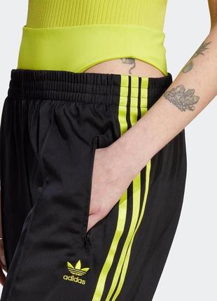 Спортивные штаны adidas оригинал3 фото