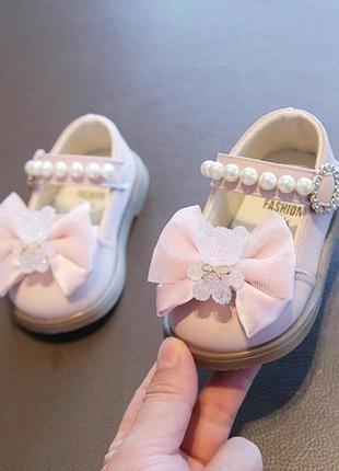 Шикарные туфли для самых маленьких девочек (22)2 фото