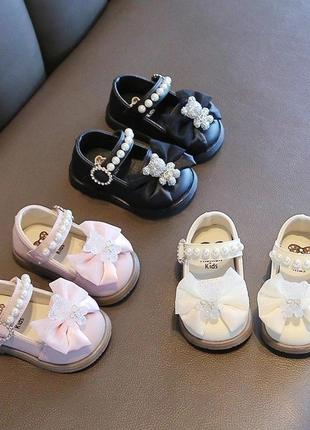 Шикарні туфлі для найменших дівчаток (22)1 фото