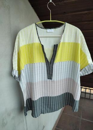 Блуза з коротким рукавом