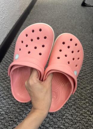 Crocs w6
