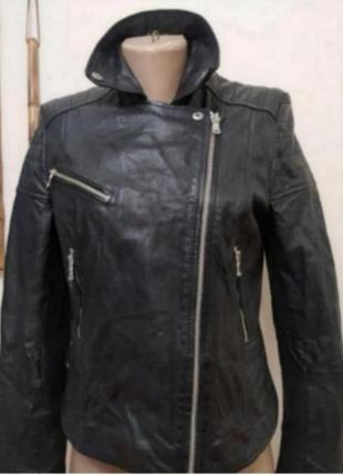 Гарна, байкерська косуха barneys originals