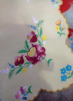 Салфетка вышитая.