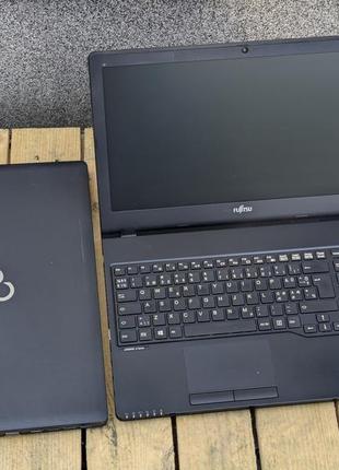 Ноутбук fujitsu lifebook a555 / i5-5200u / 8 gb / 256 gb / 15.6" / hd