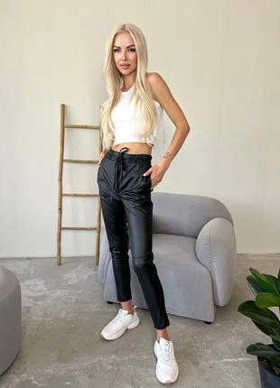 Женские демисезонные штаны из экокожи «richy»