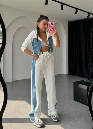 Костюм з джинсовими вставками