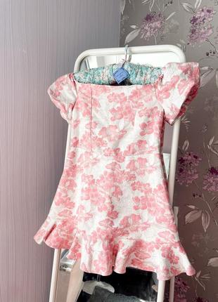 Платье на девочку нарядное 7 р