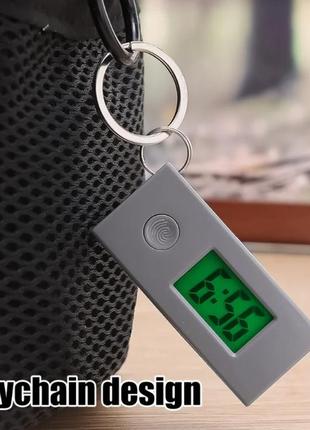 Часы-брелок электронные (серые) арт. 05632