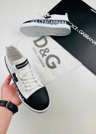 Кроссовки в стиле dolce&gabbana