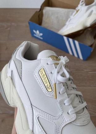 Крутые кроссовки стильные женские базовые 36.5-37 adidas
