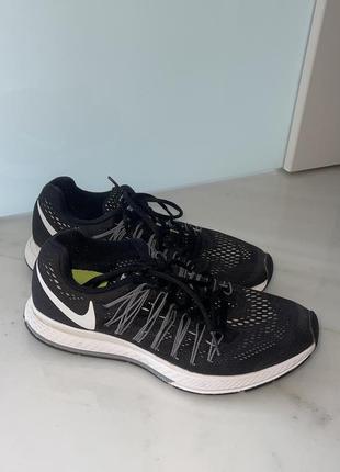 Беговые кроссовки nike