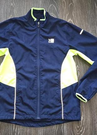 Karrimor вітровка з подовженою спинкою.