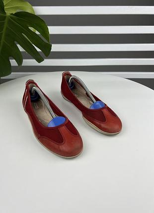 Женские кожаные балетки эссо