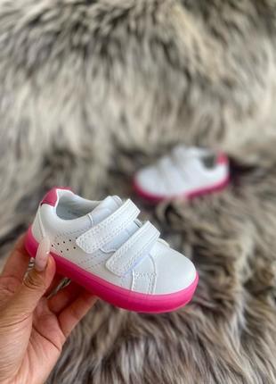 Кросівки для дівчинки