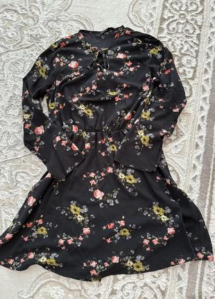 Плаття з широким рукавом