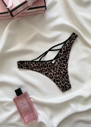Трусики victoria’s secret very sexy strappy back high-leg thong panty оригинал лео стринги...