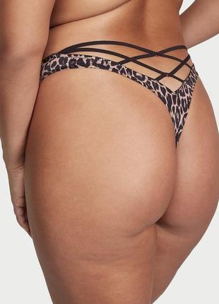 Трусики victoria’s secret very sexy strappy back high-leg thong panty оригинал лео стринги...