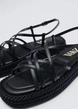 Босоніжки zara
