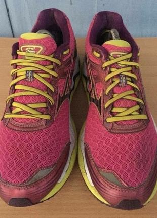 Кросівки жіночі mizuno wave Nainen 2