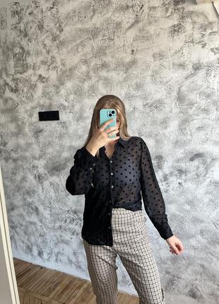 Полупрозрачная рубашка в горох