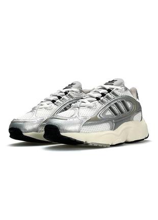 Кросівки adidas