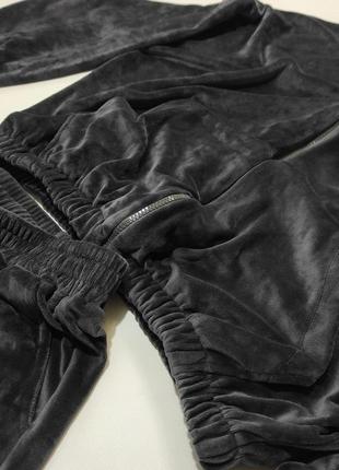 Сірий велюровий м'який спортивний костюм штани джогери на манжетах кофта олімпійка зіп худі з капюшоном оксамитовий бархатний10 фото