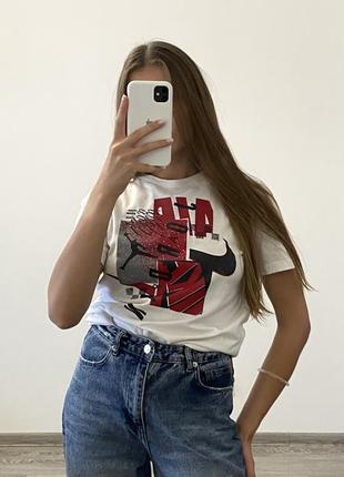 Женская футболка nike air jordan