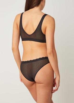 Комплект triumph sloggi zero feel lace bralette + brazil panty8 фото