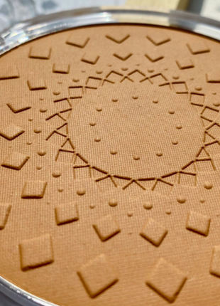 Бронзуюча пудра essence sun club matt bronzing powder