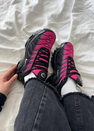 Nike air max tn plus black pink кроссовки