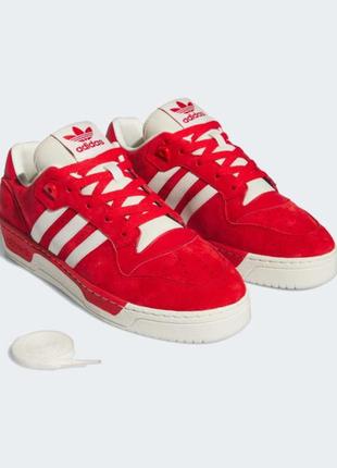 Кроссовки мужскте аdidas rivalry low if6249 р.42,5