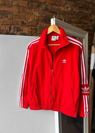 Adidas originals women’s nylon full zip red jacket white 3-stripes embroidered logo жіноча, насичена, нейлонова куртка