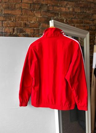 Adidas originals women’s nylon full zip red jacket white 3-stripes embroidered logo жіноча, насичена, нейлонова куртка3 фото