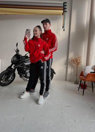 Качественные спортивные костюмы adidas