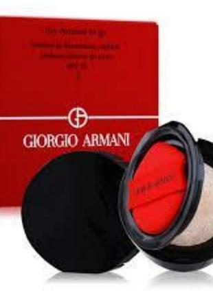 Тональна основа для обличчя giorgio armani BLAZERS my armani BLAZERS to go essence in foundation cushion тон 2. змінний блок.