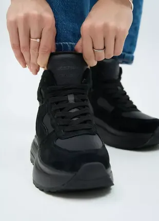 Жіночі шкіряні черевики lonza чорні демісезонні2 фото