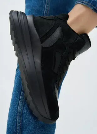 Жіночі шкіряні черевики lonza чорні демісезонні4 фото