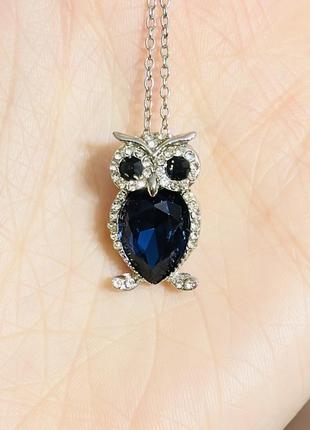 Милий кулон сріблястого кольору у формі сови від indulgence jewellery