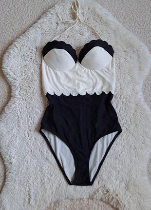 Суцільний купальник з фактурного трикотажу