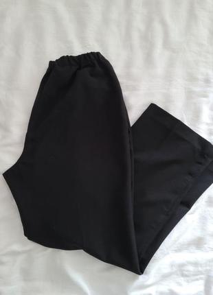 Черные укороченные брюки2 фото