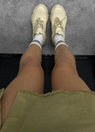 Беговые кроссовки белого цвета кроссовки женские материал текстиль резина подошва пена кроссовки цвет белый3 фото