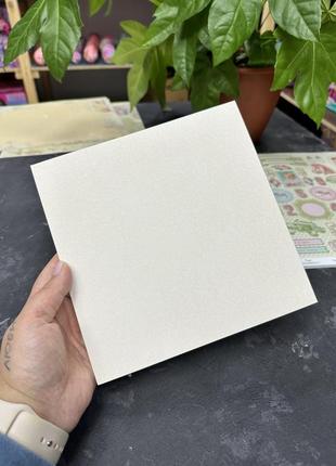 Картон пивной 1,4 мм., 20*20 см белый для скрапбукинга