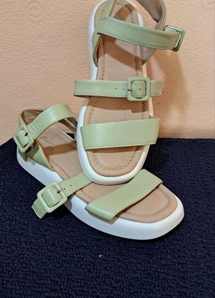 Босоножки/сандали