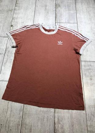 Женская футболка adidas