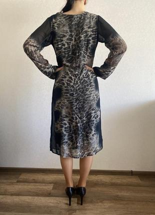 Платье с леопардовым принтом3 фото