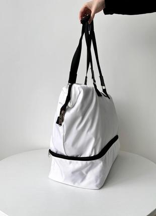 Жіноча брендова спортивна сумка guess сумочка гезз на подарунок дружині подарунок дівчині10 фото