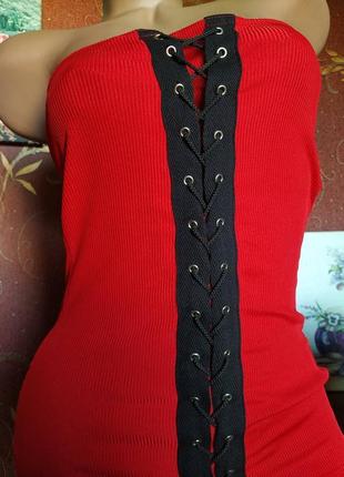 Красное мини платье в рубчик с шнуровкой от prettylittlething6 фото