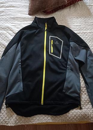Чоловіча спортивна куртка