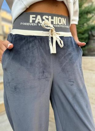 Спортивные велюровые штаны для женщин ✨ новинка велюровые спортивные штаны5 фото