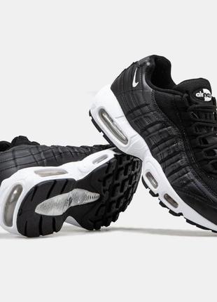 Кросівки nike sb blackout high boots for girls boys women 95 ‘black white  кроссовки найк аир макс 95 чёрные с белым